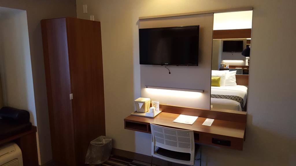 Microtel Inn & Suites By Wyndham Bellevue Eksteriør bilde