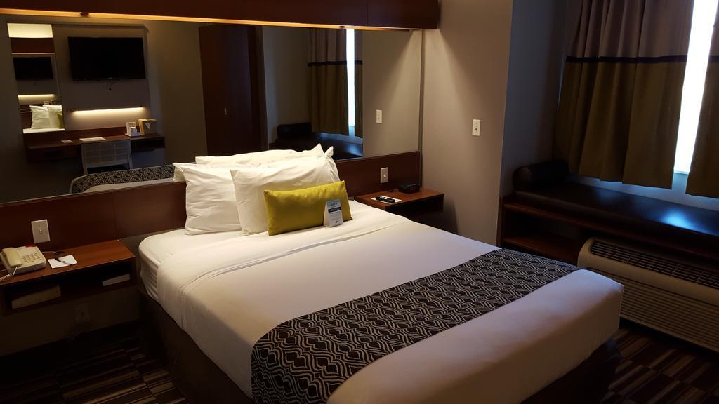 Microtel Inn & Suites By Wyndham Bellevue Eksteriør bilde