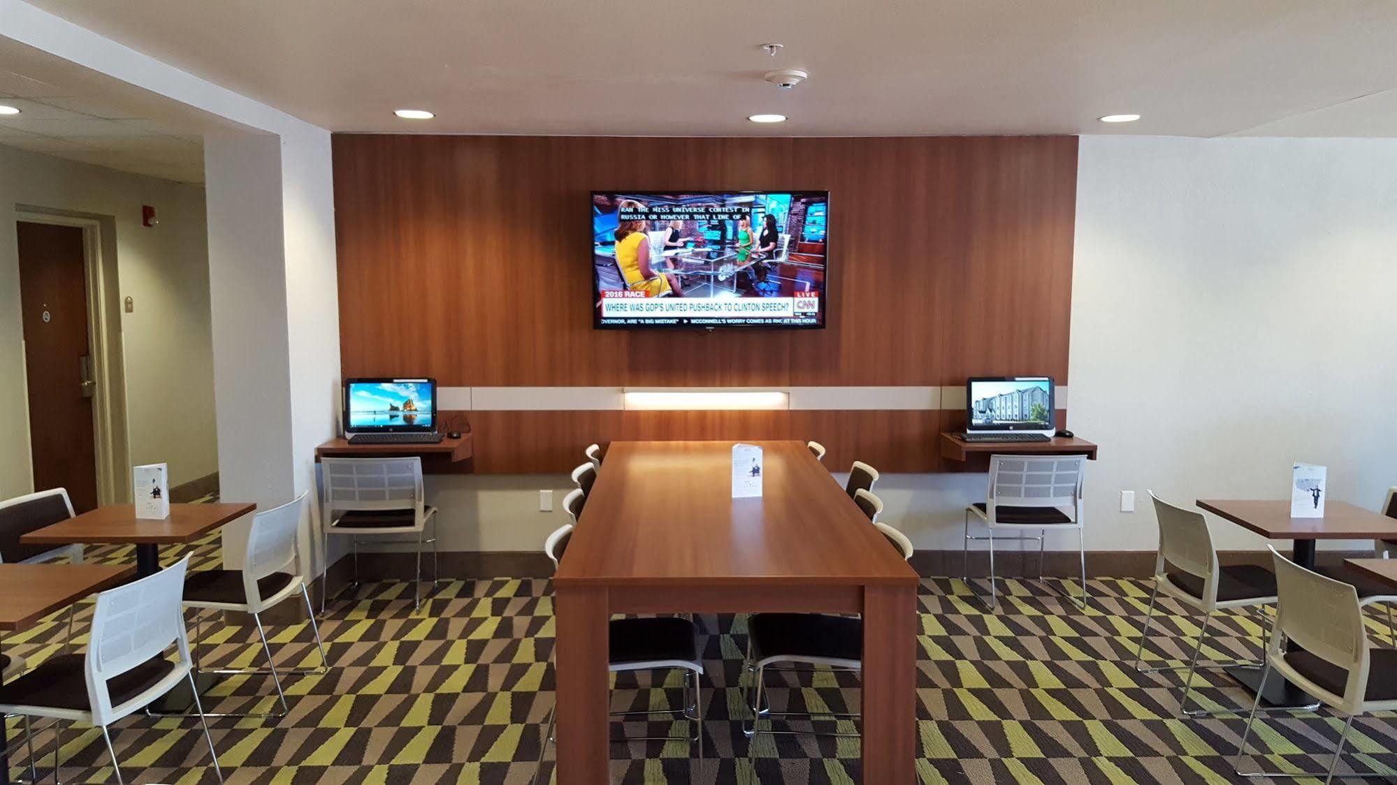 Microtel Inn & Suites By Wyndham Bellevue Eksteriør bilde